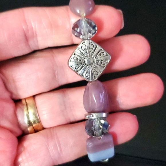 Vintage Beaded Bracelt - Picture 2 of 3